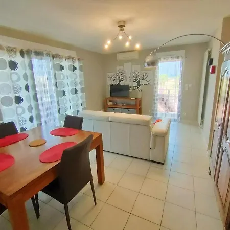 Apartment Parvis : Calme, Vue, Elegant, Spacieux, Securise Et Agde