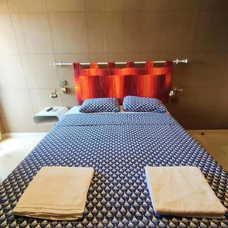 Apartment Parvis : Calme, Vue, Elegant, Spacieux, Securise Et *